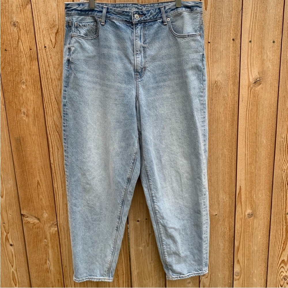American Eagle High Rise Waist Relaxed Mom Jean 14